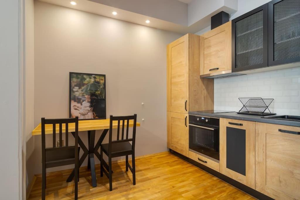 Modern Design 1 Bdrm, 4 Guests, Top Cente, Near Parliament, Self Check-In Sofia Buitenkant foto